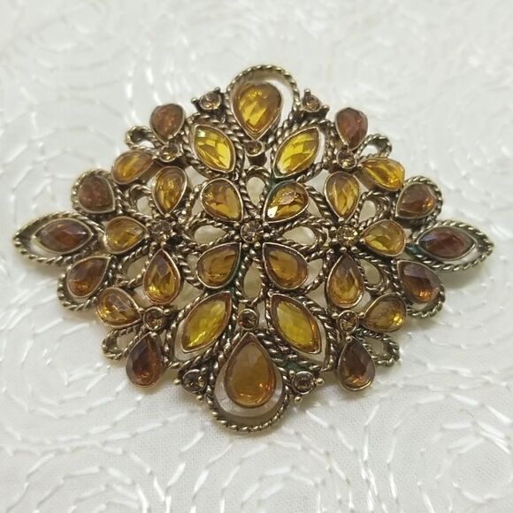 Monet Brooch Pin Crystal Brown  Gold Teardrop Round Oval Twisted Gold Brooch Pin - Picture 2 of 9
